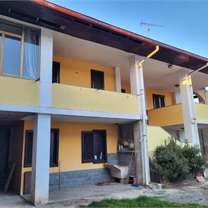 Semi Detached House for Sale in Cureggio