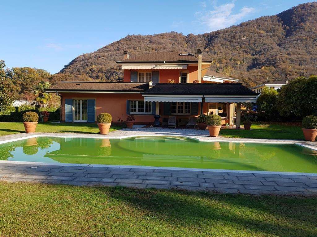 Villa con piscina