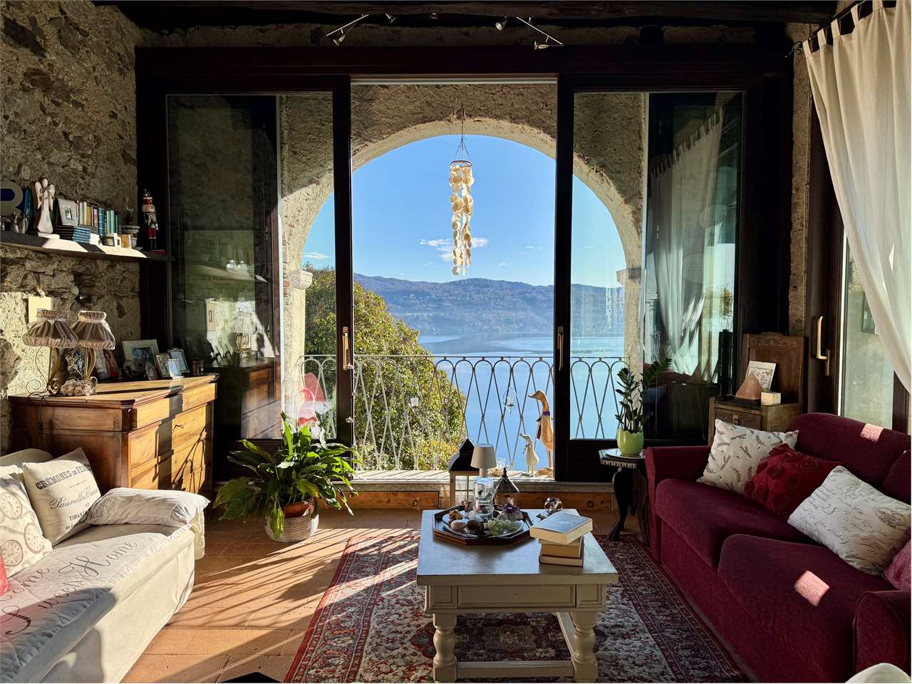 Splendido attico vista lago