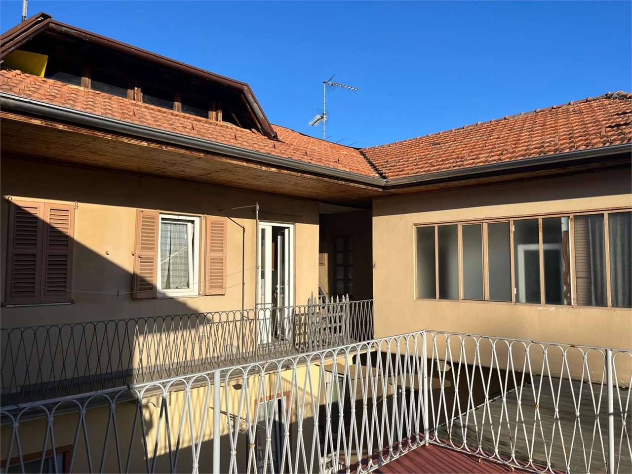 Porzione di stabile in centro a Borgomanero